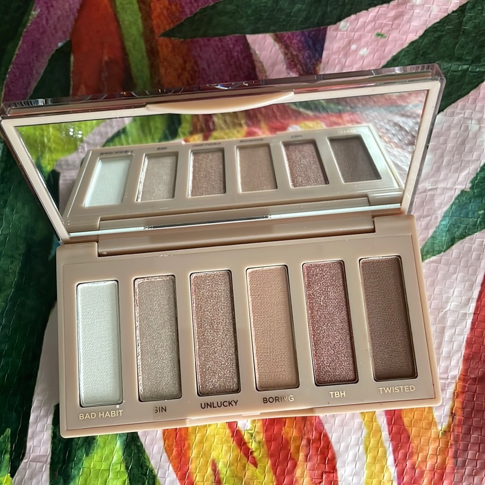 Naked Sin palette